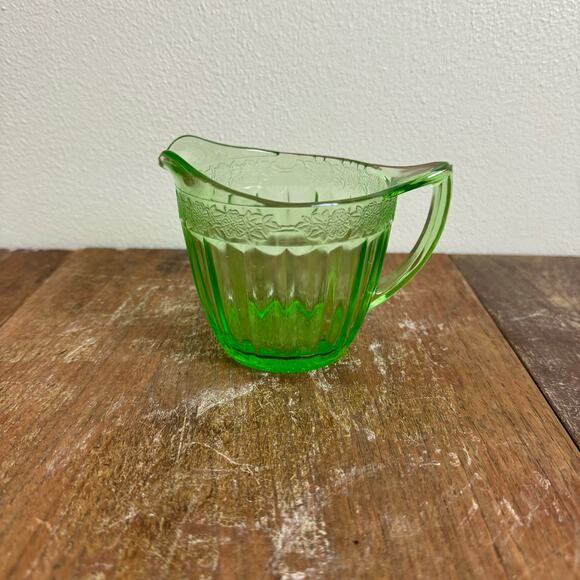 Jeanette Glass Co Depression Era Floral Pattern green vaseline‎ uranium creamer - Picture 1 of 8